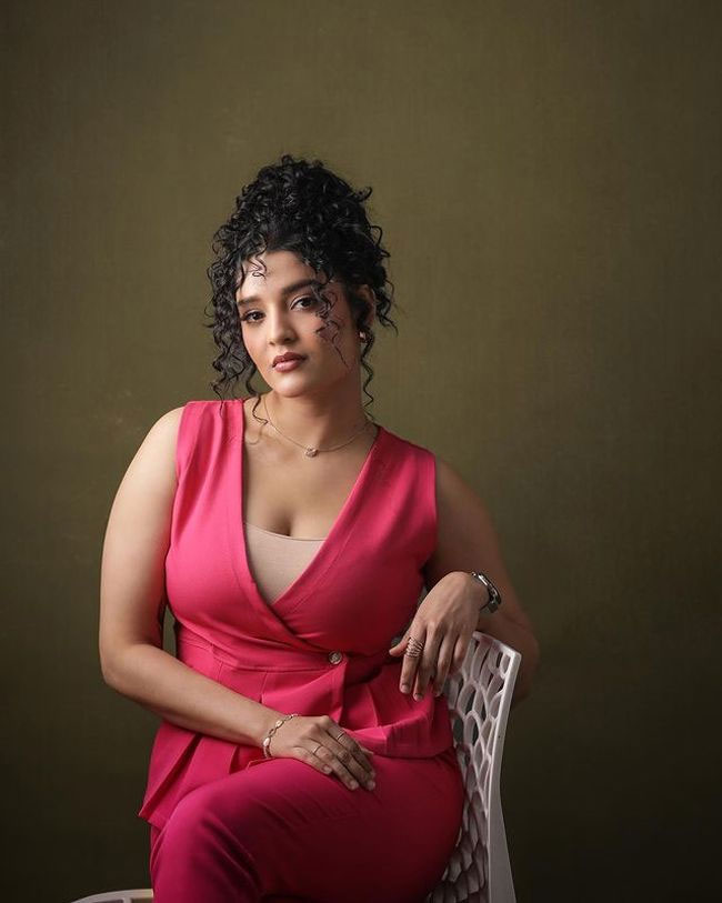 Staggering Photoshoot Of Insta Celebrities